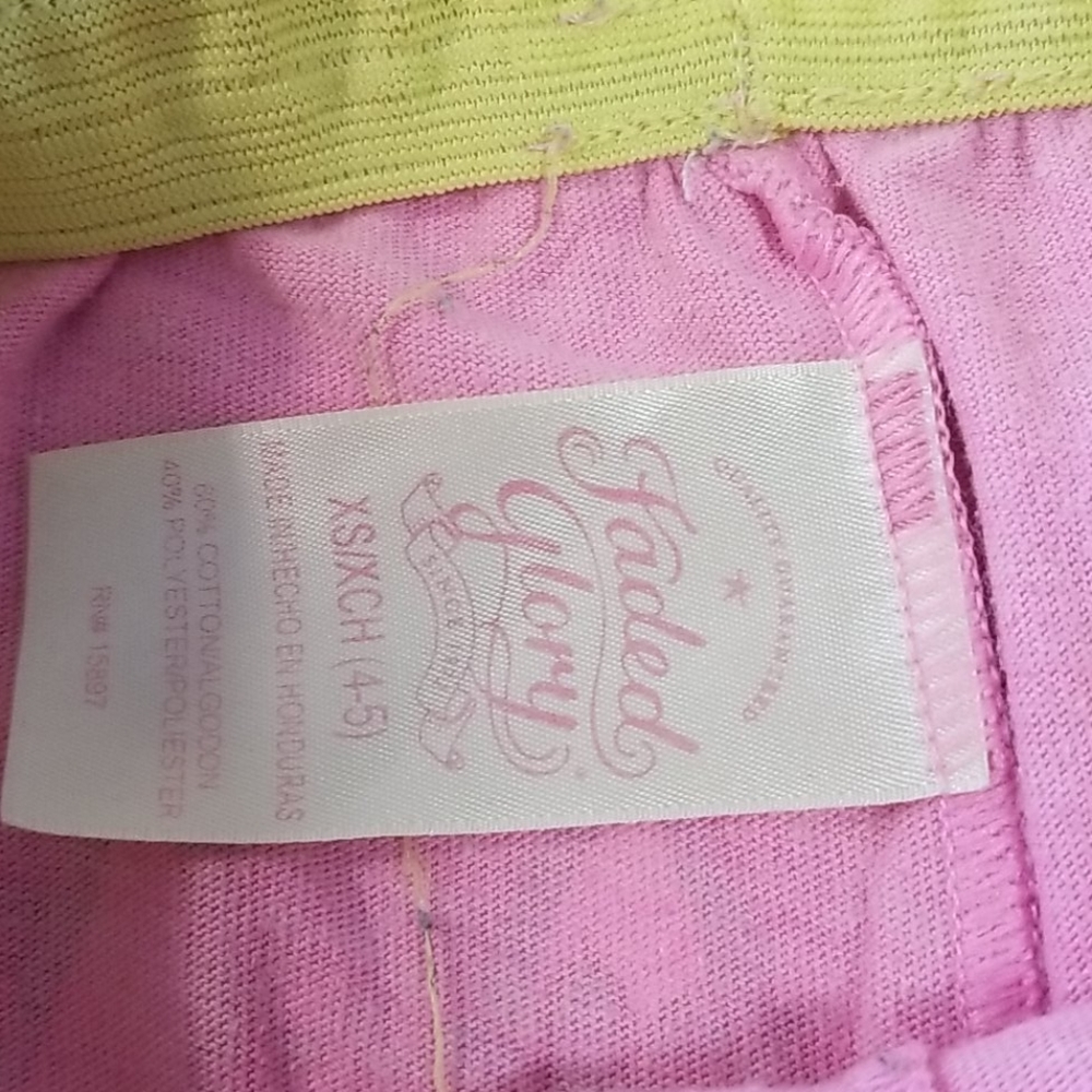 Shorts - Picture 2 of 3